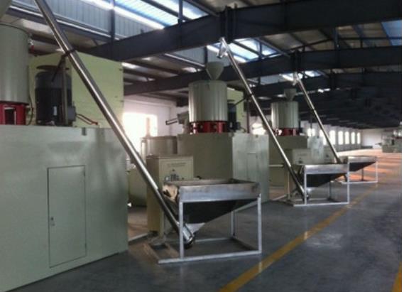 塑料粉末螺旋提升機-廠家供應(yīng)-高效輸送